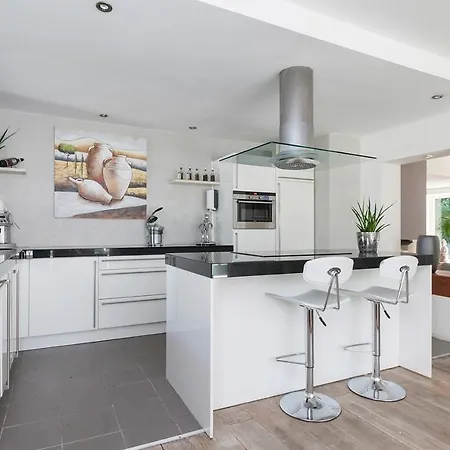 Exclusive Ams Area Hilversum