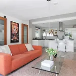 Вилла Exclusive Ams Area